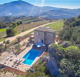 3 bedroom villa with pool, near Scopello, sleeps 6